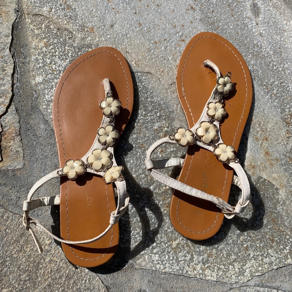 T-Strap Flower Flip Flops